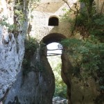 Riaprirà finalmente al pubblico il suggestivo Eremo di San Venanzio, nelle omonime gole del fiume Aterno in Abruzzo.