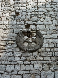 Rosone a forma di Croce Patente della chiesa di San Giacomo