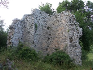 Ruderi della chiesa e abbazia di San Salvatore di Mileto sui Monti Ausoni nel territorio comunale di Roccasecca dei Volsci – LT