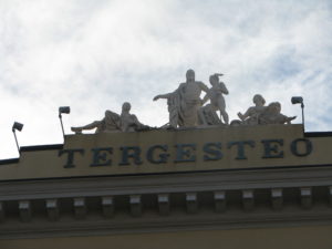 7 Palazzo del Tergesteo a Trieste (1)
